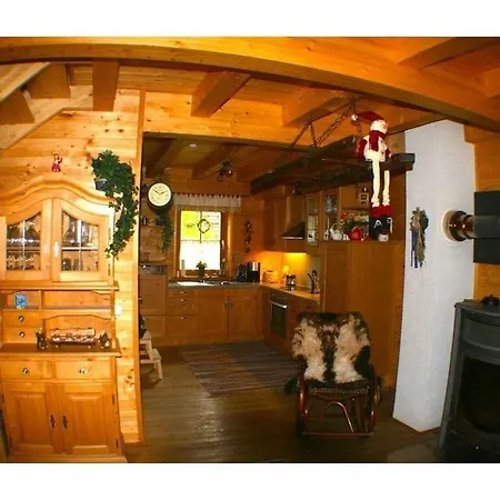 Barli Hutt'n Apartment *